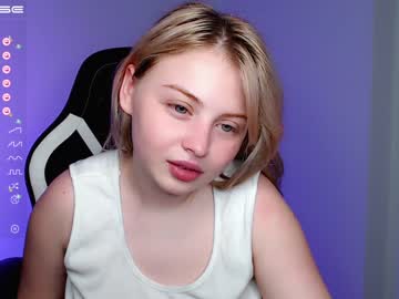 webcam girl shy_blondiee capture image #5353465
