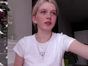 webcam girl small_blondee capture image #3552394