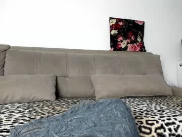 webcam girl 9harlotte99 capture image #4255976