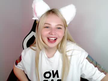 webcam girl shy_blondiee capture image #5142352