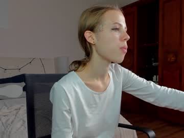 webcam girl asemiluna capture image #583090