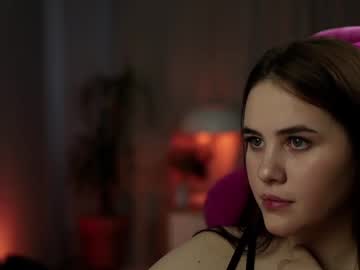 webcam girl girl_u_never_forget capture image #515923