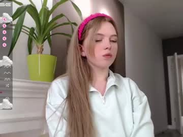 webcam girl small_blondee capture image #3033229