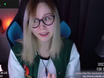 webcam girl blue_mooncat capture image #1190784