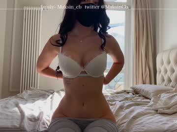 webcam girl maksin_cb capture image #2527535