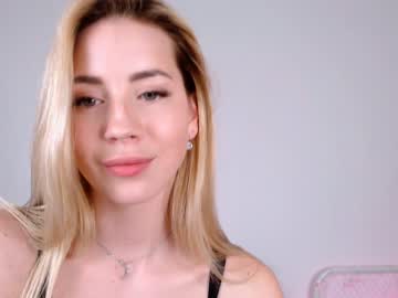 webcam girl emmi_rosee capture image #2107155