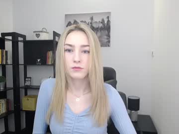 webcam girl little_e_mily capture image #1887158