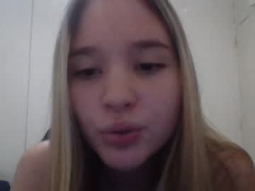 webcam girl pinkklola2 capture image #2658951