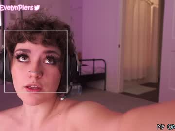 webcam girl evelynpiers capture image #3040836