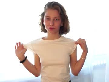 webcam girl brittcollinge capture image #5635800