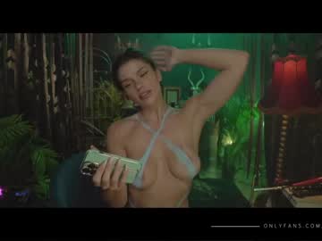 webcam girl lucieoude_ capture image #3671351