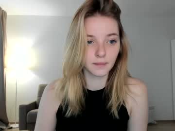 webcam girl olli_ver capture image #4219265