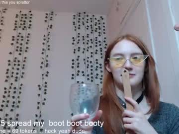 webcam girl dominiquemystique capture image #1590090