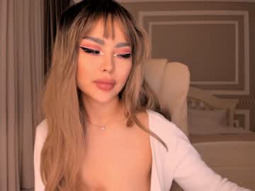 webcam girl bae_suz capture image #1876726