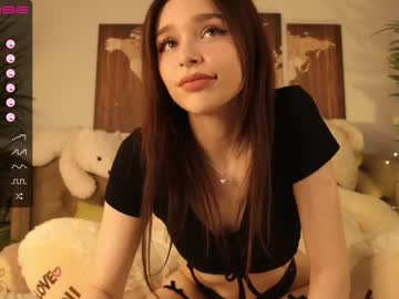 webcam girl aariaaadox capture image #3178002