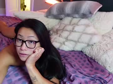 webcam girl bumble_bees45 capture image #3878530