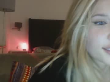 webcam girl bitter_moon capture image #4454219