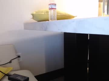 webcam girl _natycutei19 capture image #5105178