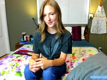 webcam girl innocentprovenguilty capture image #13932
