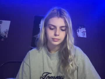 webcam girl ixeangel capture image #703575