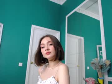 webcam girl adelewilson__ capture image #1769809