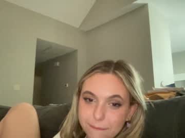 webcam girl loveylola capture image #3243584