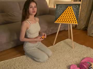 webcam girl lynforland capture image #5625253