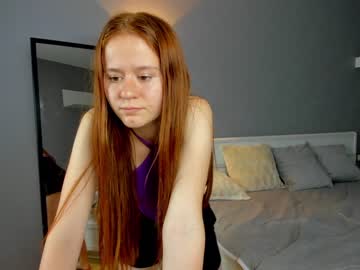 webcam girl roxybr0wn capture image #3485016