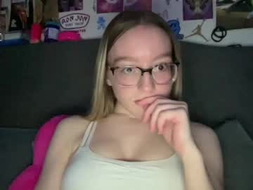 webcam girl alyssag7001 capture image #5617295
