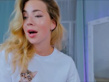 webcam girl emmi_rosee capture image #3639336