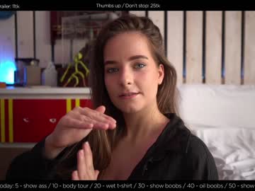 webcam girl hermione_potter_couple capture image #3695149