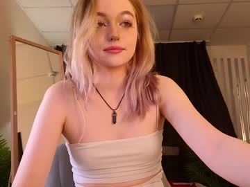 Cam for just_mia_