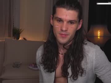 webcam man demian__j capture image #318940