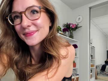 webcam girl innocentprovenguilty capture image #885744