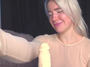 webcam girl xtina__ capture image #4537131