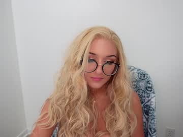 webcam girl siennaissubmissive capture image #5493300
