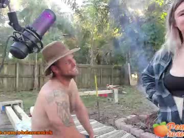 webcam couple xoxo_caroline capture image #1256885