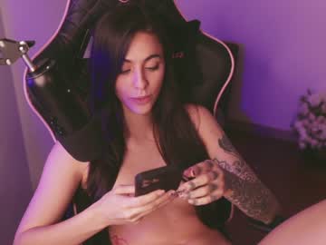 webcam girl gia_baker capture image #1889898