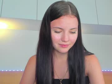 webcam girl sweetie_karoline capture image #4058042
