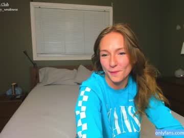 webcam girl innocentprovenguilty capture image #340181