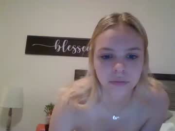 webcam girl cindyloulou1 capture image #5420081