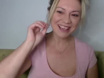 webcam girl kiradivine capture image #4271647