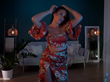 webcam girl provocatrixx capture image #3719308