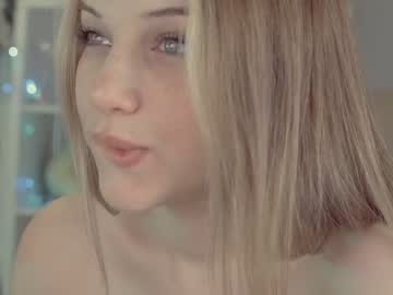 webcam girl mia_milagros capture image #2168609