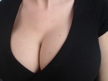 webcam girl eat_mee_out capture image #2518966
