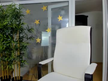 webcam girl ingridblondy94 capture image #2937338