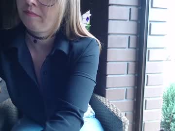 webcam girl juicy_peach88 capture image #3187866