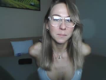webcam girl viktoriaaember capture image #5598858