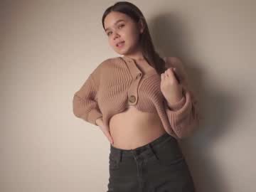 webcam girl helenmoors capture image #5435261