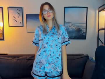 webcam girl lisa_roses capture image #4666926